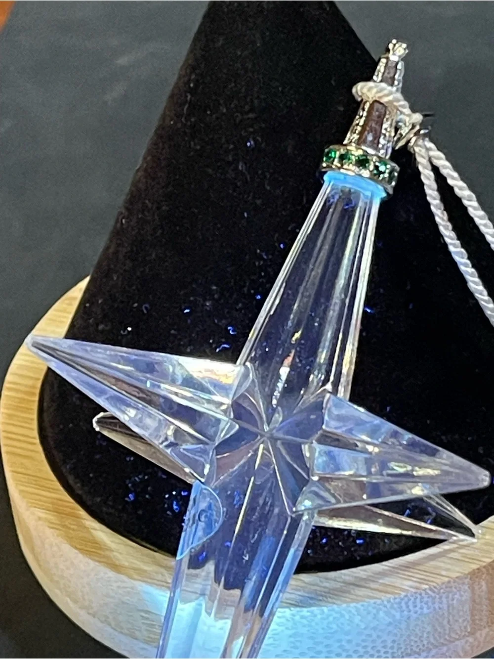 Lenox “Millennium Edition 2000” 4 Pointed Clear Crystal Star Ornament / 5” - 52g
